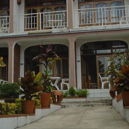 Ubumwe Hotel Gisenyi Exterior foto